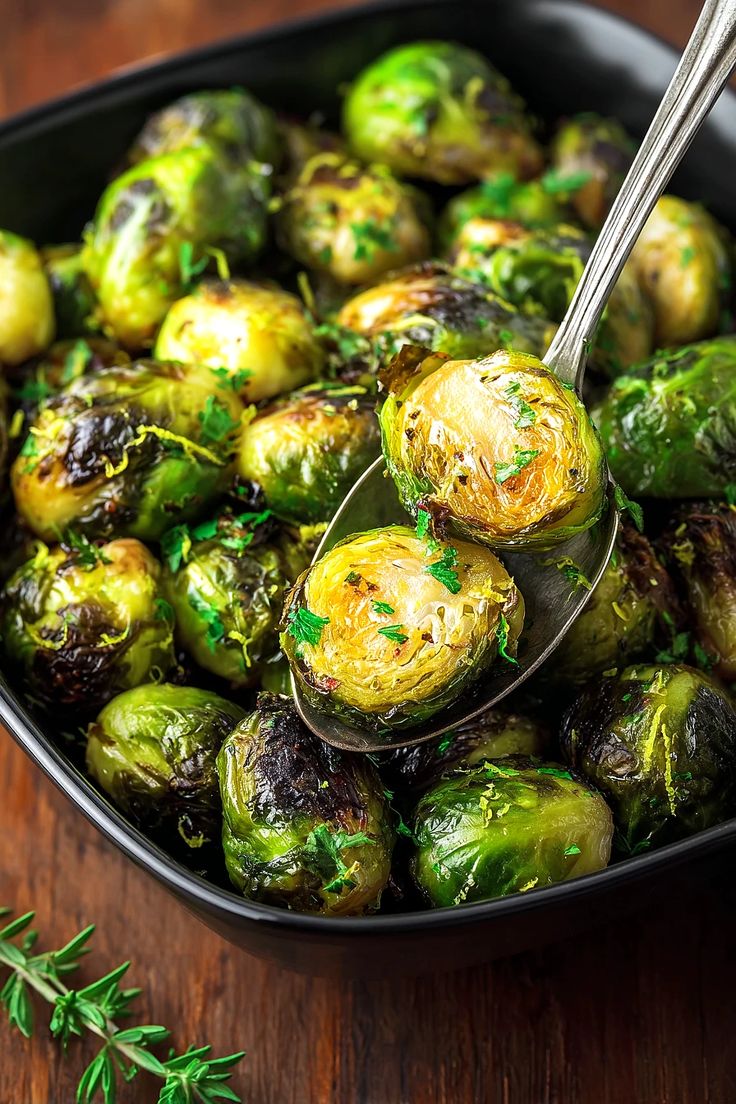 Печени брюкселски зеленчуци: хрупкав начин да се насладите на зелени зеленчуци